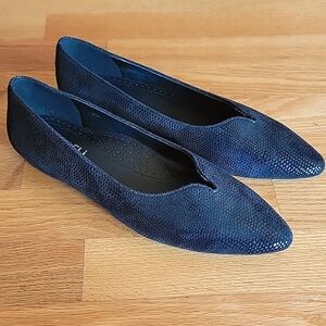 Vaneli Black Pointed Toe Black Shimmer Flats